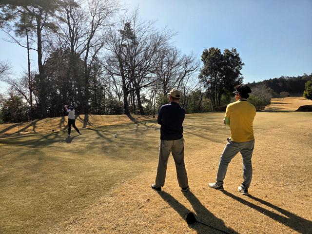 プレッシャーをかけている！？ような眼差しで見守っています